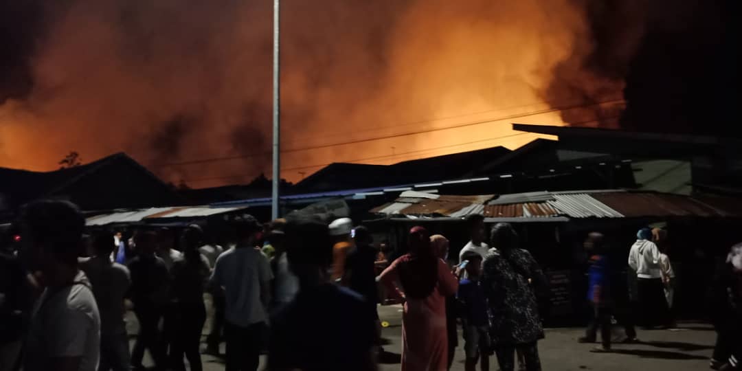 Shafie Apdal bakal luluskan tanah setinggan Likas, kini Semporna pula terbakar
