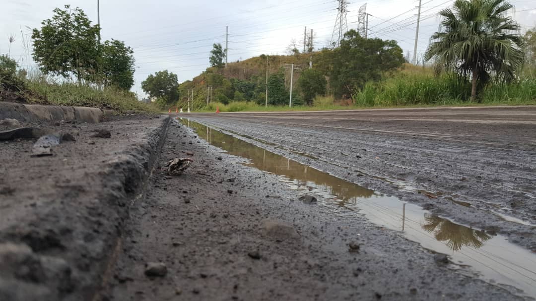 Sepanggar: Jalan diselenggara sambil lewa, merbahaya