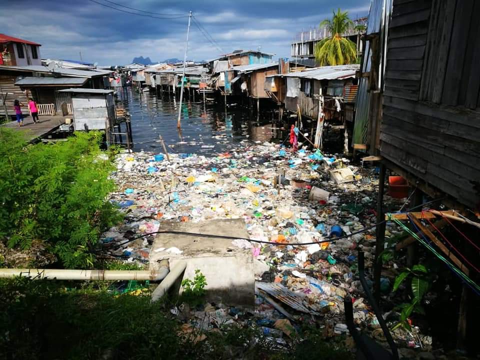 Daerah Semporna 'Biggest Shithole' kini dinobat juara Kolera di Sabah
