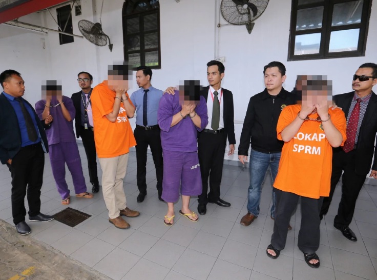 Timbalan Pengarah JKNS 2 Jurutera dan seorang kontraktor direman 7 hari 