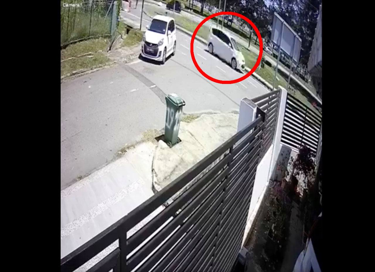 Polis buru pemandu Produa Alza SJR di Likas