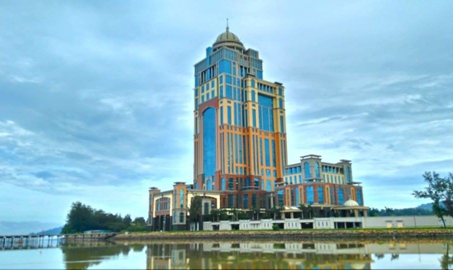 Cubaan potong  curi kabel punca gangguan bekalan elektrik di Menara Kinabalu