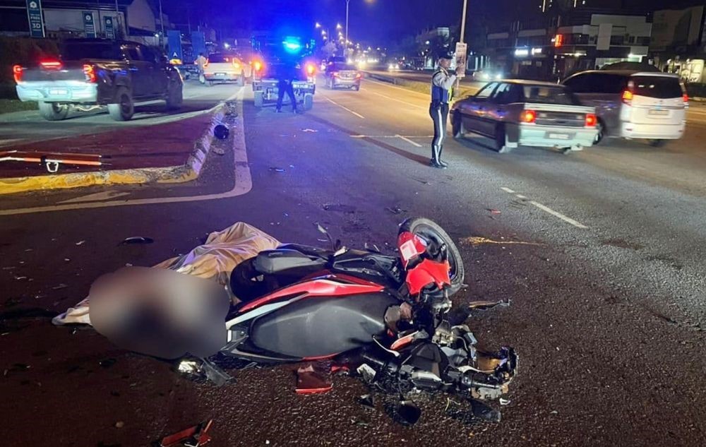 Penunggang maut, terbabit kemalangan motosikal langgar kereta