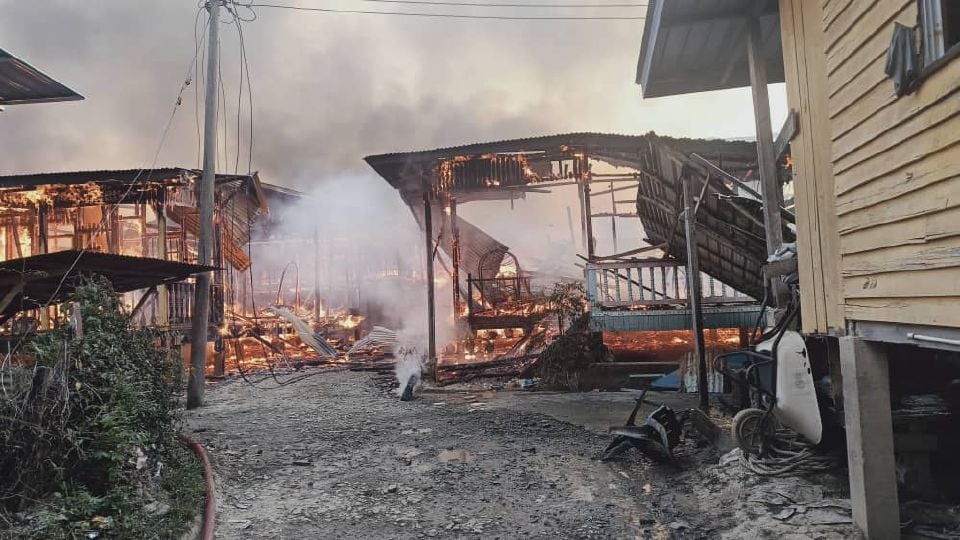 8 buah rumah musnah dijilat api di Beaufort