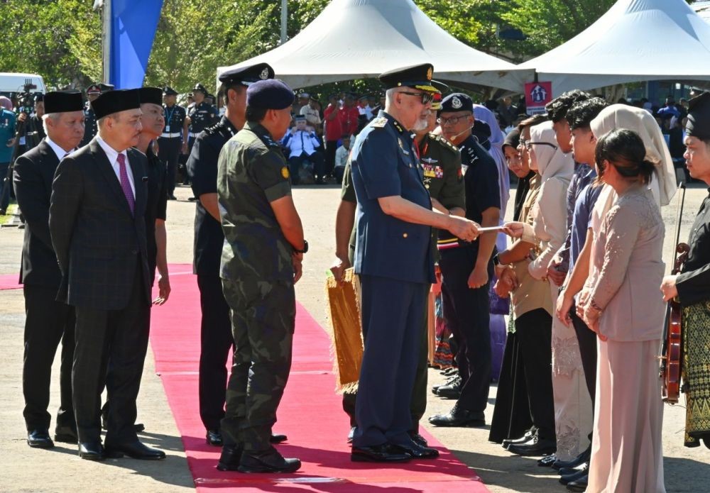 Hari Pahlawan Peringkat Negeri Sabah disambut meriah