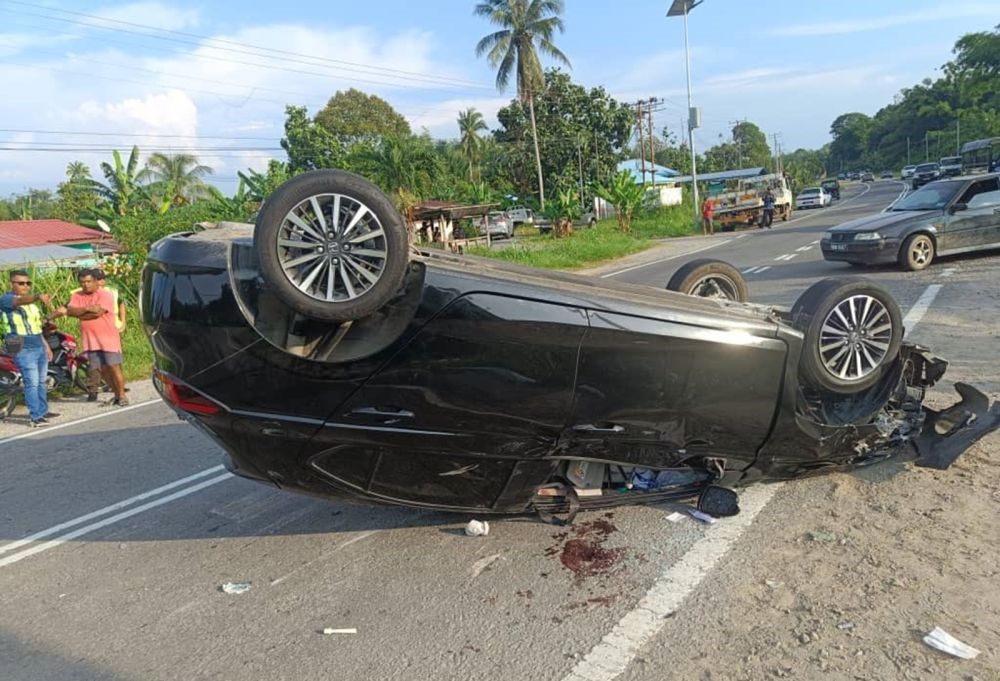 Kemalangan babit empat kenderaan, dua maut