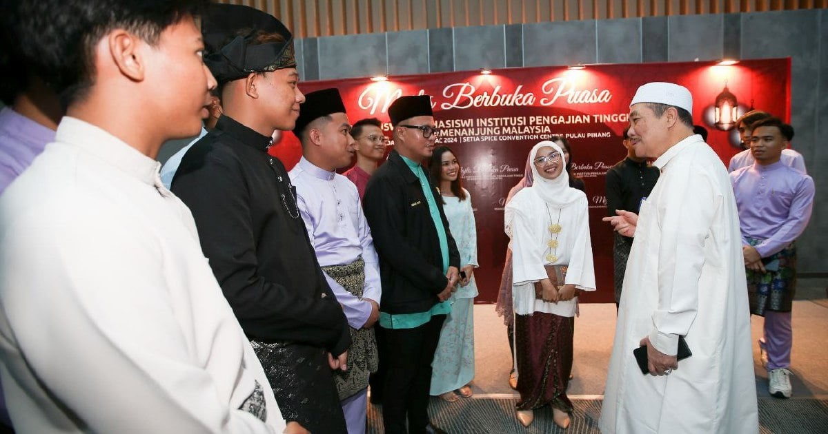Penuntut IPTA Sabah terima subsidi RM600 tiket penerbangan