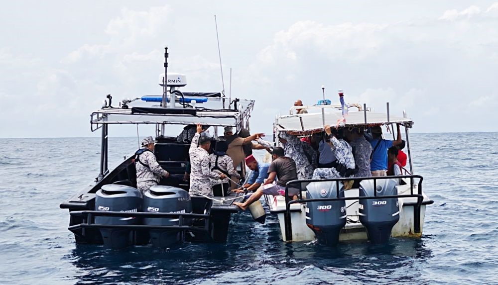 Enam mangsa vesel karam diserahkan kepada Filipina