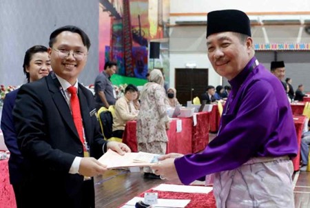 PRN Sabah: Hajiji serah pencalonan jam 9 pagi